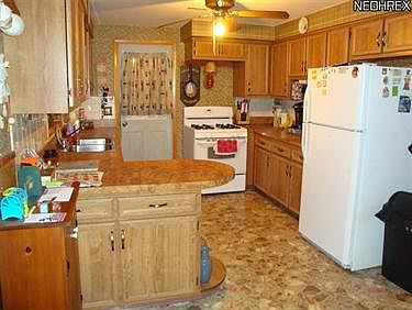 3rd image of 1501 W 43rd St