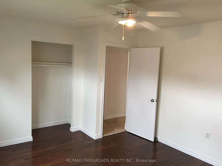 11 Lawnhurst Dr — Photo 7