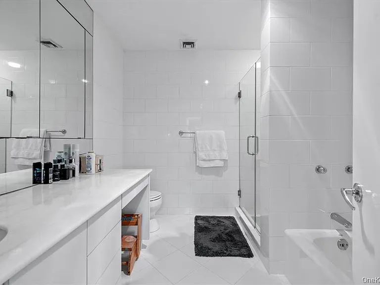 90 Rodeo Dr — Photo 11