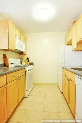Sold by Bond New York | media 1
