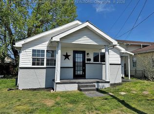 1013 10th St, Nitro, WV