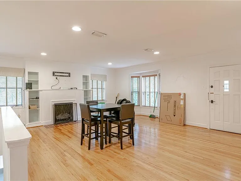 324 Dalewood Dr — Photo 9