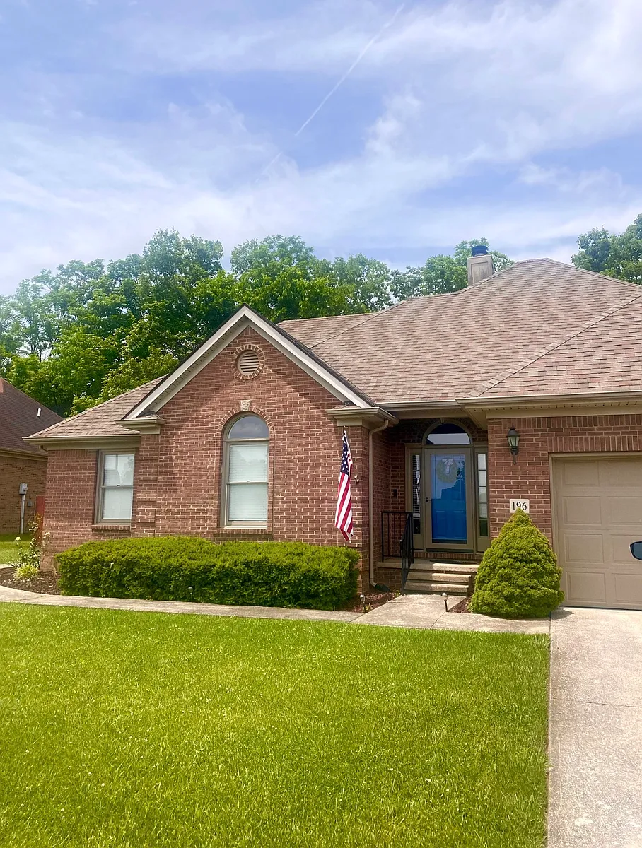 Building Photo - 196 Prewitt Dr