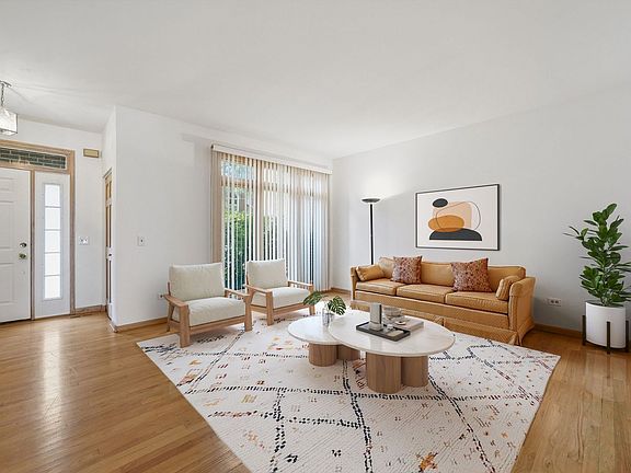 5th image of 4262 W Thorndale Ave