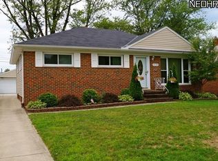 6192 Edgebrook Blvd, Parma Heights, OH 44130