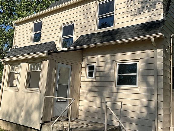 5th image of 6277 Corunna Rd