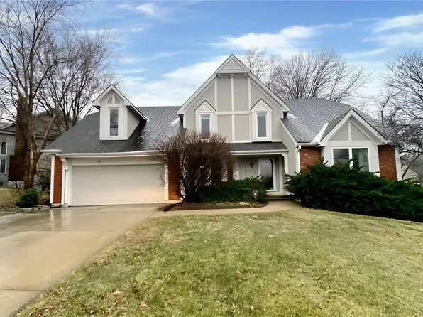 10631 W 109th St, Overland Park, KS 66210