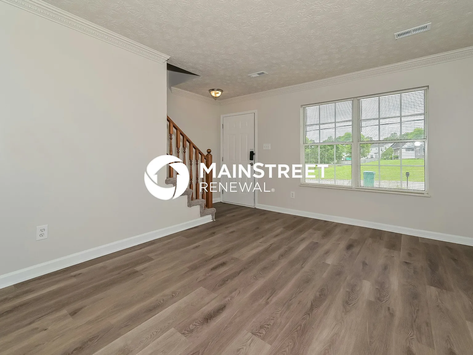 8231 Oak Terrace Ln — Photo 2