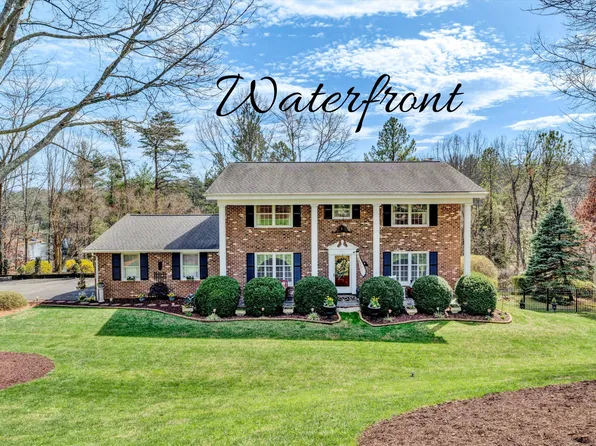 4442 Laurelwood Dr SW, Roanoke, VA 24018