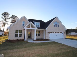 421 Lakeview Way, Lagrange, GA 30240
