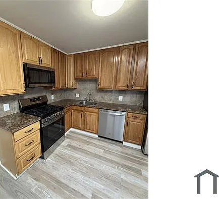 1915 Keith St — Photo 1