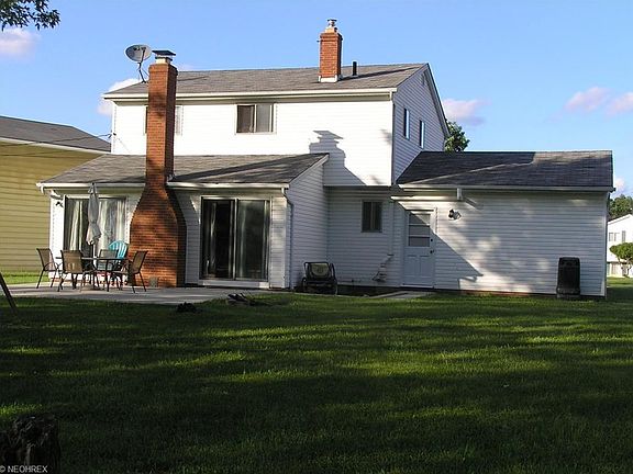 3rd image of 6742 Basswood Dr