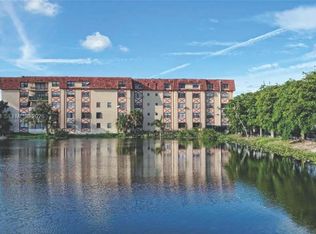 1325 W 68th St APT 113, Hialeah, FL 33014