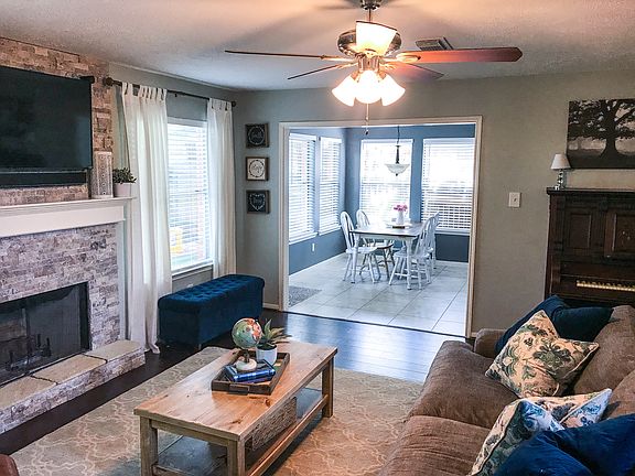 3rd image of 23515 Cansfield Way