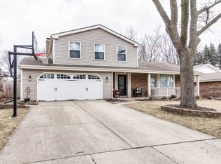 1568 Shenandoah Ln, Naperville, IL