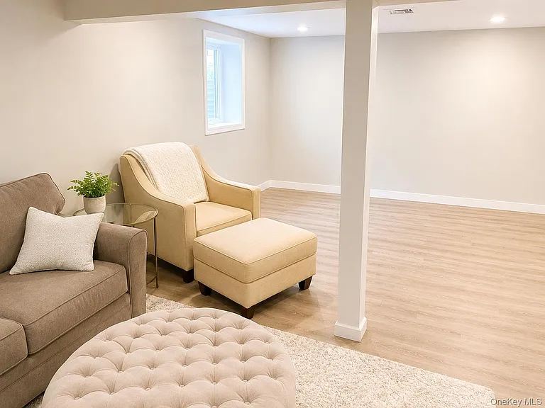 6 Sinclair Dr — Photo 15