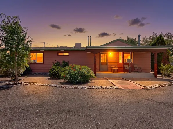 103 Green Valley Rd NW, Albuquerque, NM 87107