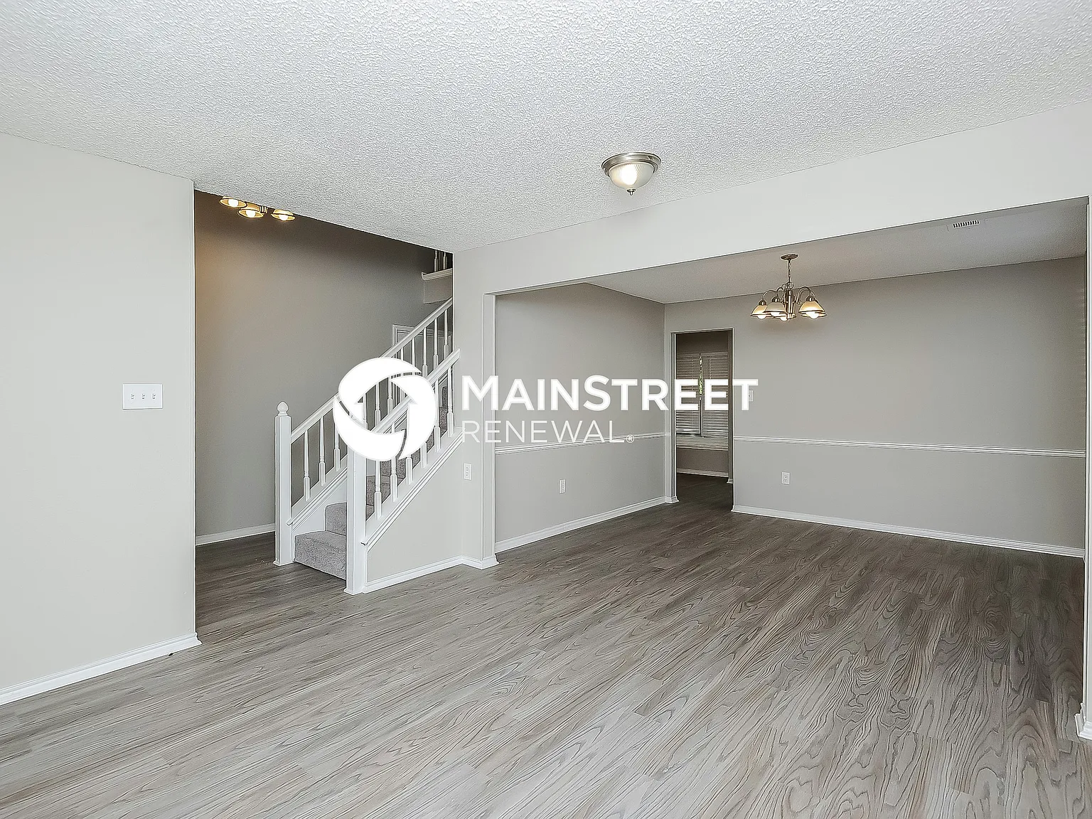 2817 Fenwick St — Photo 2
