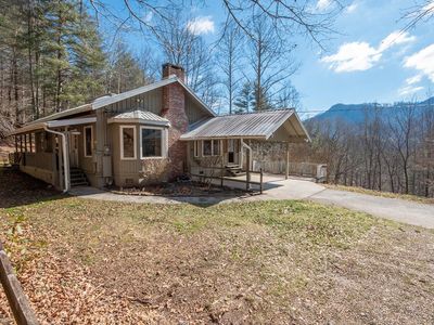 5560 Highlands Rd, Franklin, NC, 28734
