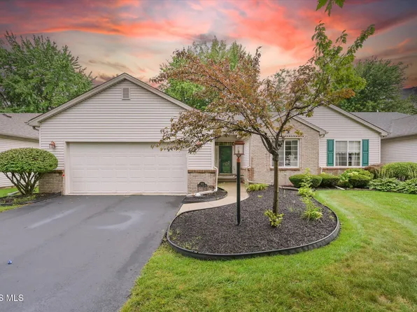 532 Crystal Lake Dr, Holland, OH 43528