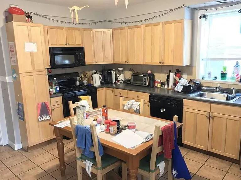 10 Carmel St #1 — Photo 4