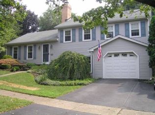 5227 Meadowbrook Dr, Mechanicsburg, PA 17050