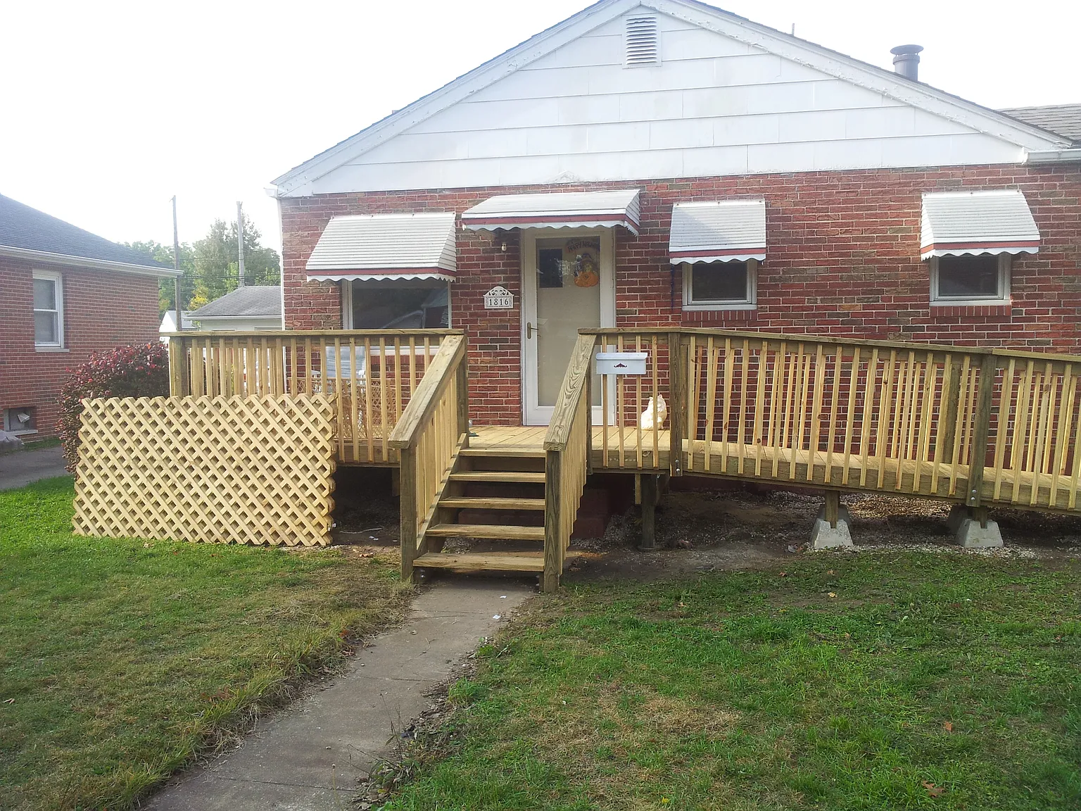 1816 Primrose Ave photo 1