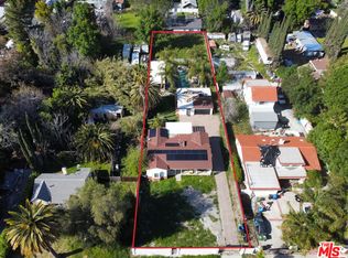 19019 Ingomar St, Reseda, CA 91335