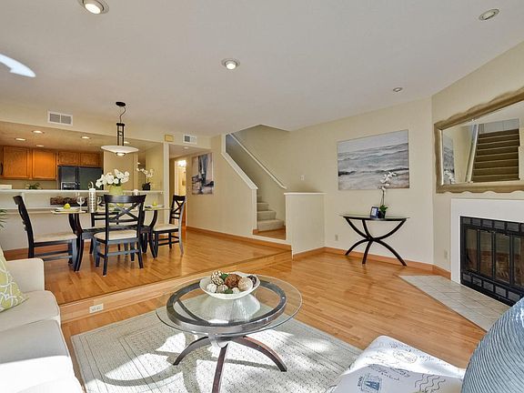 5th image of 2059 Delbarr Ct