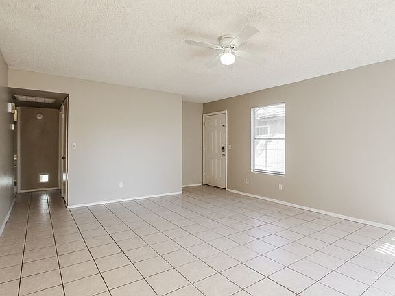 5th image of 630 E Jensen St Unit 114
