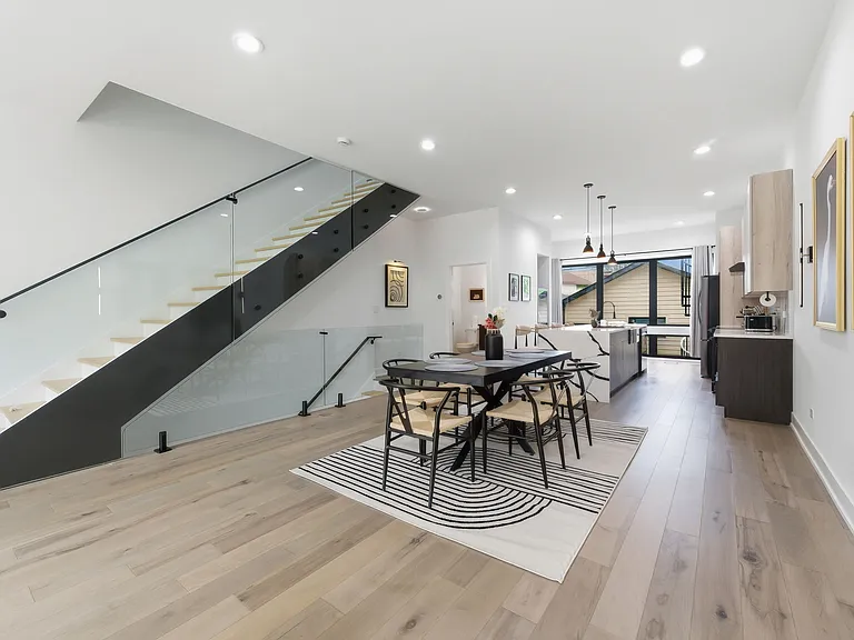 4210 W 5th Ave — Photo 10