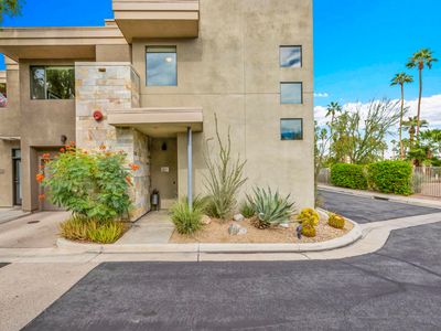 1028 E Palm Canyon Dr Unit 207, Palm Springs, CA, 92264