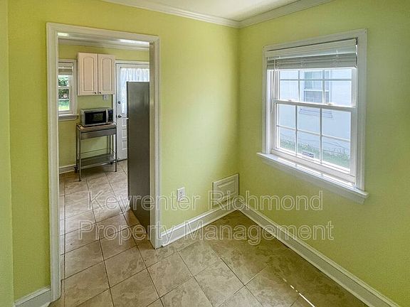 4th image of 1135 Sumpter St