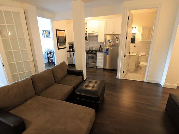 4th image of 635 Driggs Ave #2