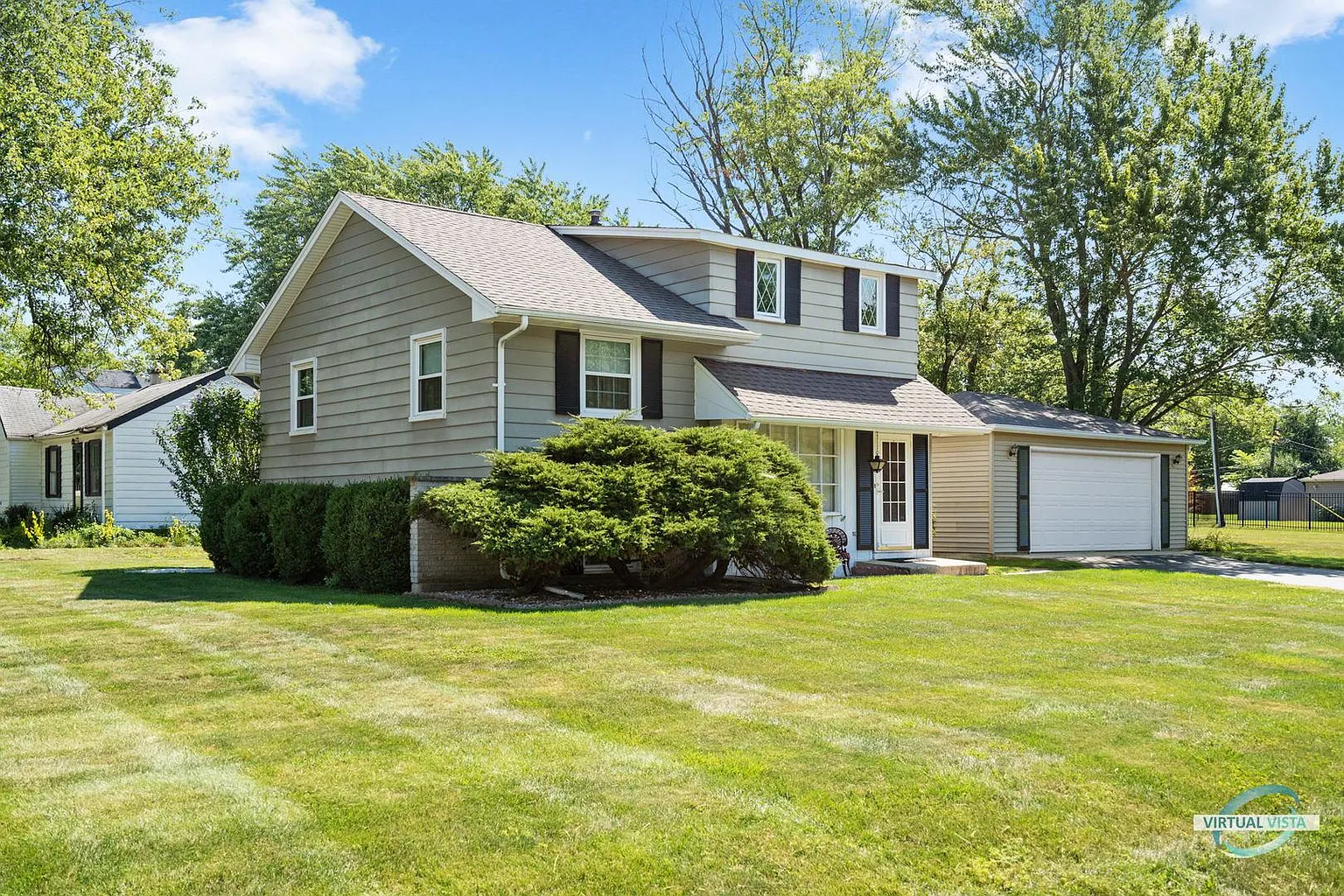 6901 Brookbank Rd photo 1
