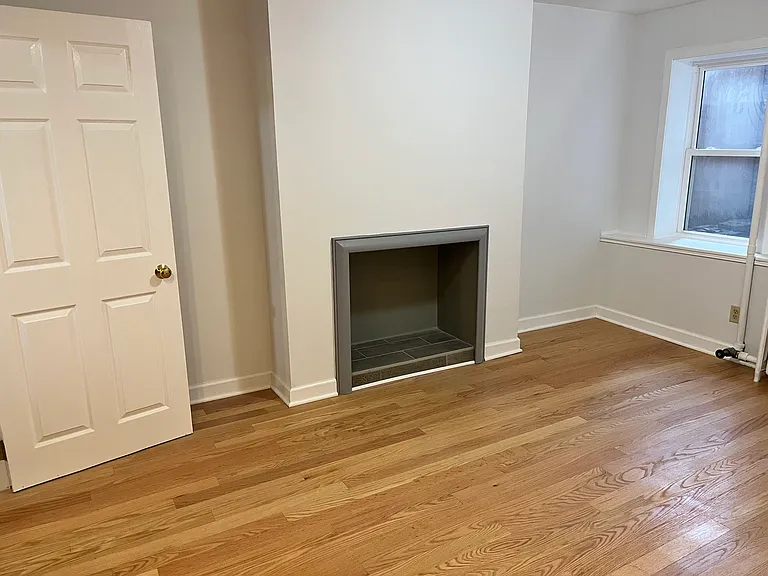 200 Lancaster St #B — Photo 7