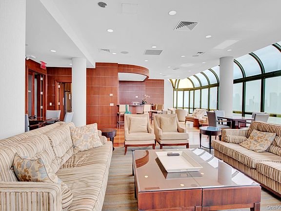 4th image of 530 E 76th Street #34/35