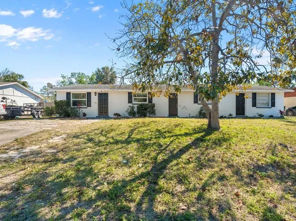 216 60th Avenue Dr W, Bradenton, FL 34207