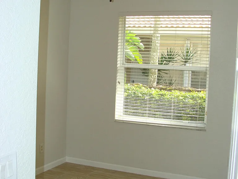 369 W Coral Trace Cir — Photo 8