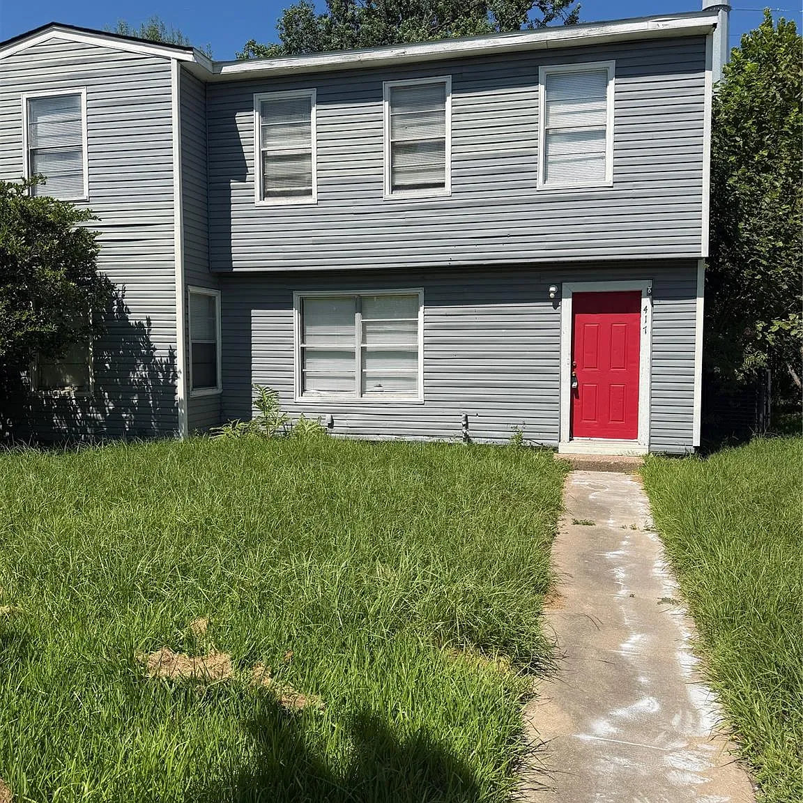 4 bed, 2.5 bath, 1976 sqft, $1,588 — Photo 2