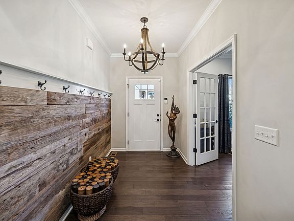 4th image of 6820 Falls Ridge Ln