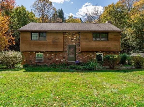 441 Dingle Rd, Worthington, MA 01098