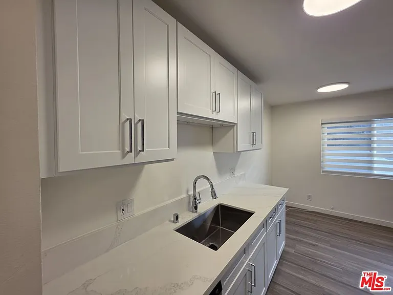 1433 Brockton Ave #4 — Photo 10