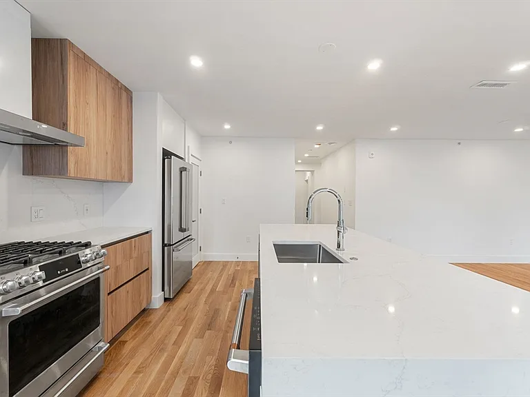 6 Gen Devine Way #2 — Photo 4