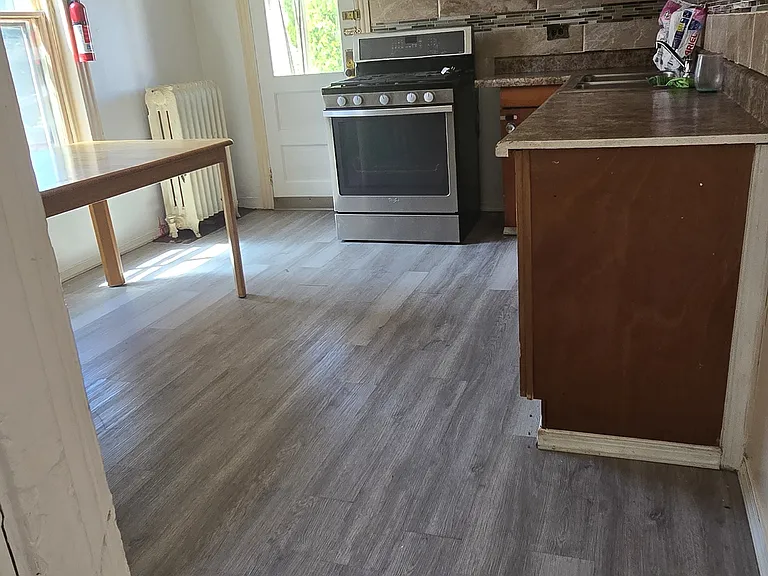 527 Windsor St #2 — Photo 19