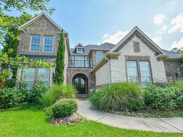 32319 Waterford Crest Ln, Weston Lakes, TX 77441