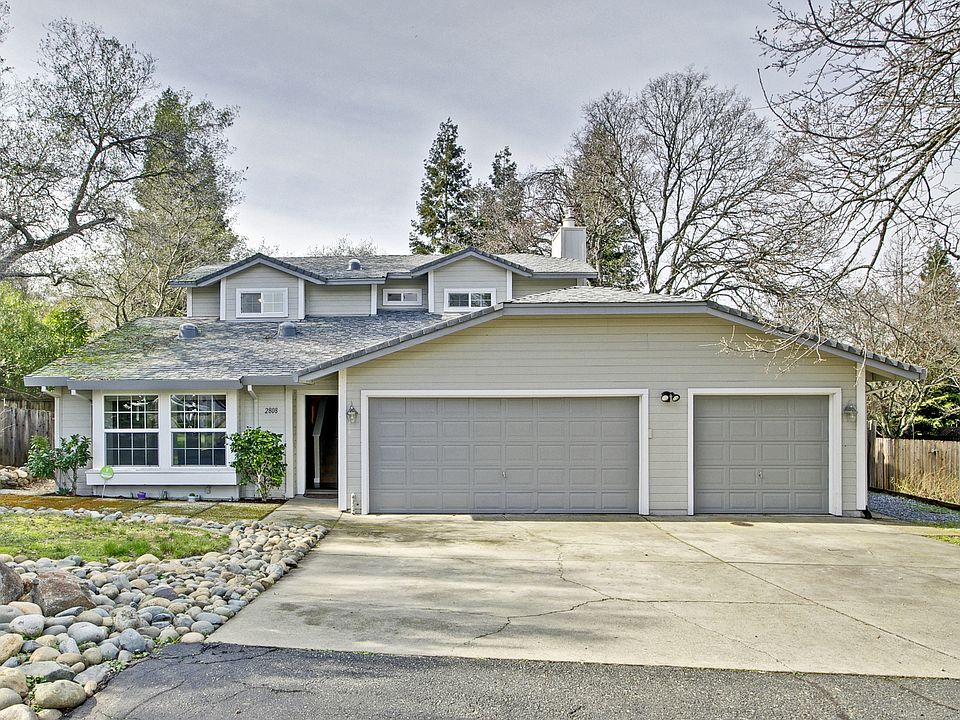 1st image of 2808 Hillcrest Dr
