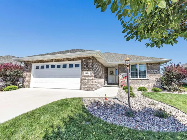 3826 Shore Crest Ln, Green Bay, WI 54311