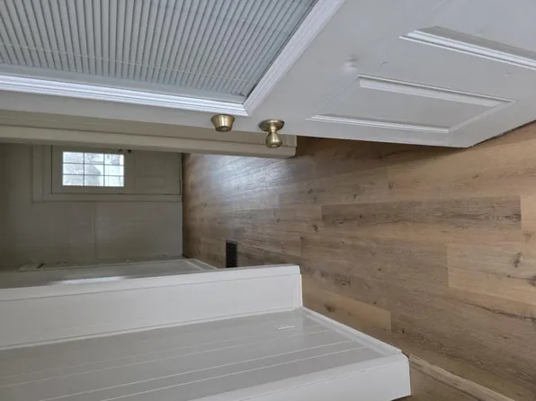 466 W McKibben St, Lima, OH 45801