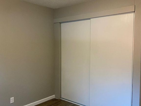 4th image of 14440 59th Ave S APT 19